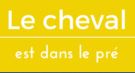 le cheval est dans le pré